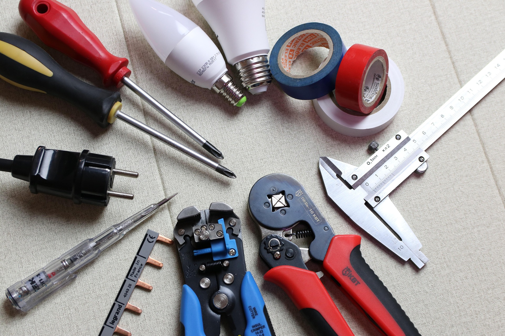 electrician 3273340 1920